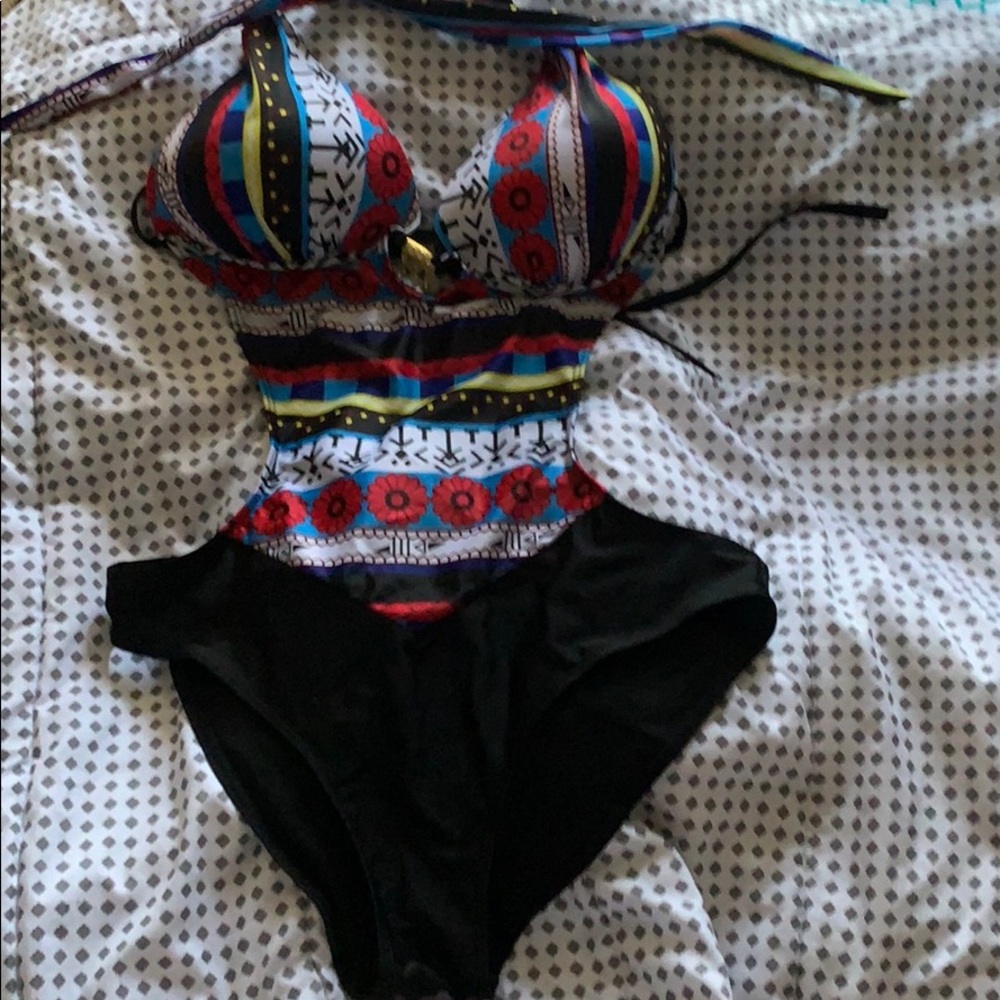 Women’s swim suite